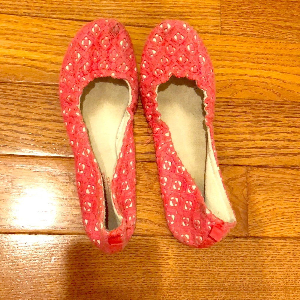 American Eagle pink flats